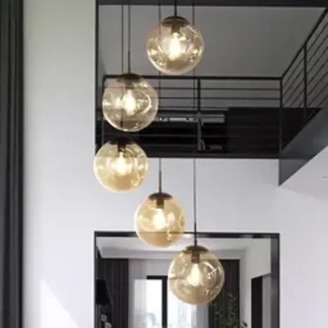 Searchlight Hanglamp PUNCH - 5-Lichts E27 - Zwart Metaal met Champagne Glas - Multi Drop | Dimbaar Searchlight Hanglamp PUNCH - 5-Lichts E27 - Zwart Metaal met Champagne Glas - Multi Drop | Dimbaar