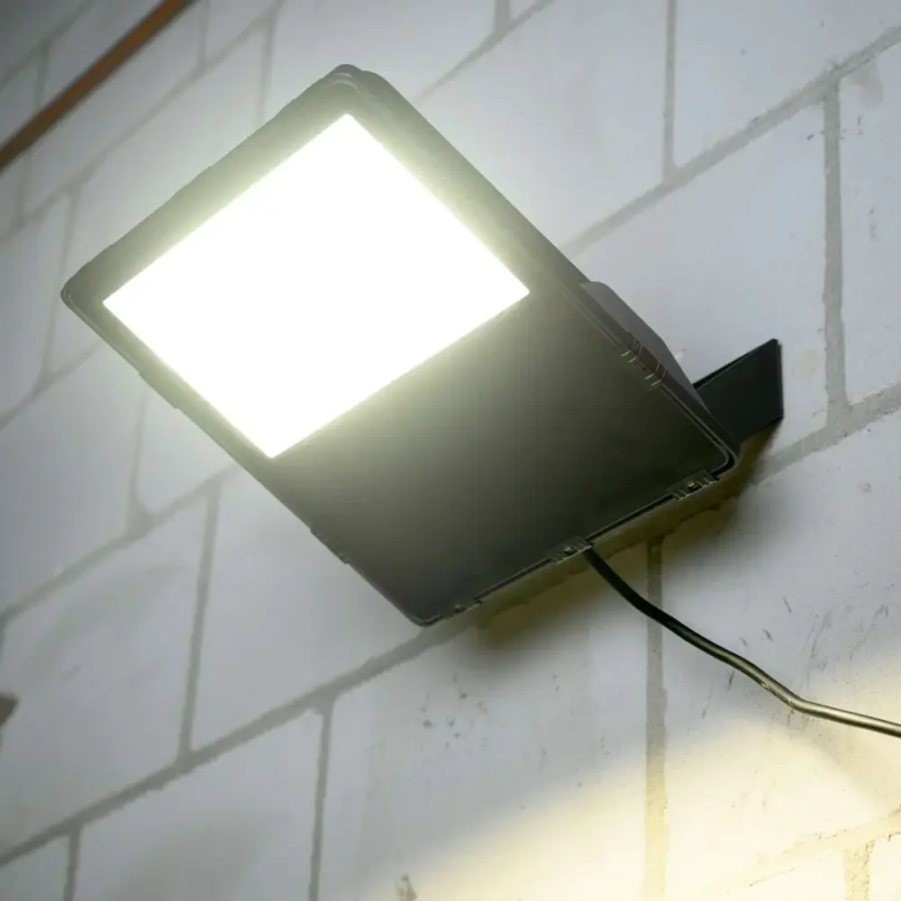LCB Op=Op LED Schijnwerper PRO - 100W 16000Lm - 4000K 840 Neutraal Wit - 120° - IP66 - Zwart - Cree LED LCB Op=Op LED Schijnwerper PRO - 100W 16000Lm - 4000K 840 Neutraal Wit - 120° - IP66 - Zwart - Cree LED