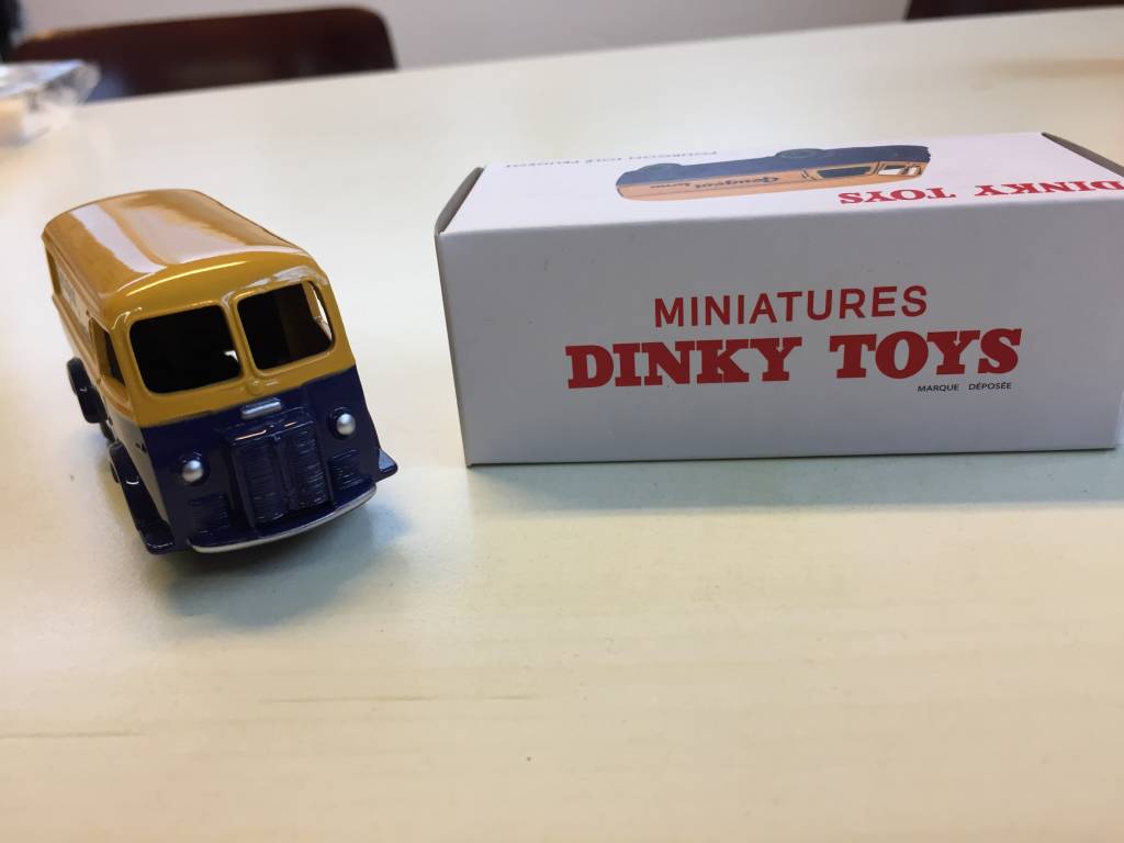 Dinky Toys Miniatuur Peugeot 25B Tole Fourgon