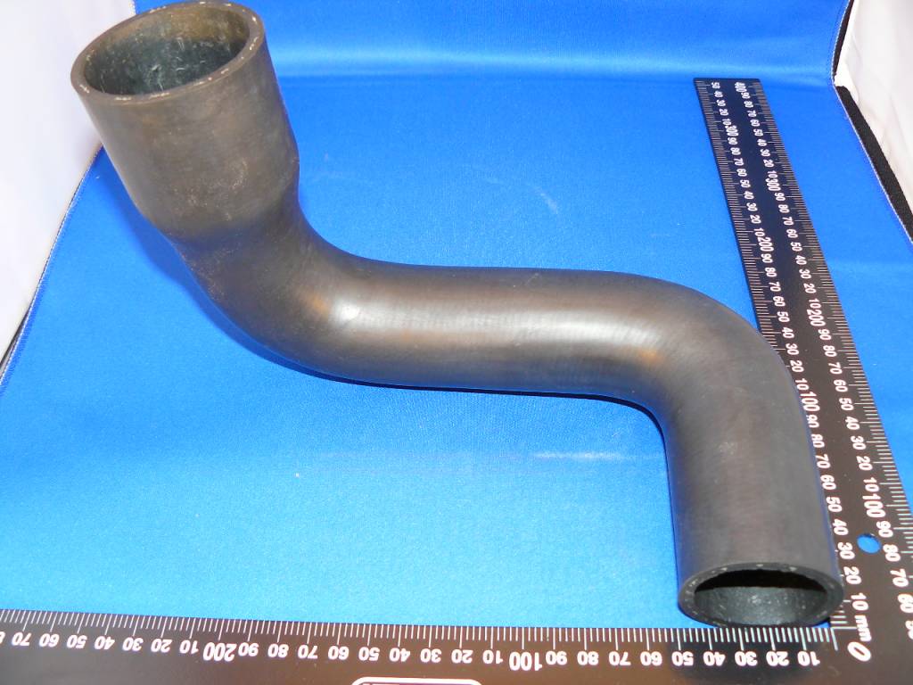 Peugeot 1343-05 Waterslang 203 / 403 boven