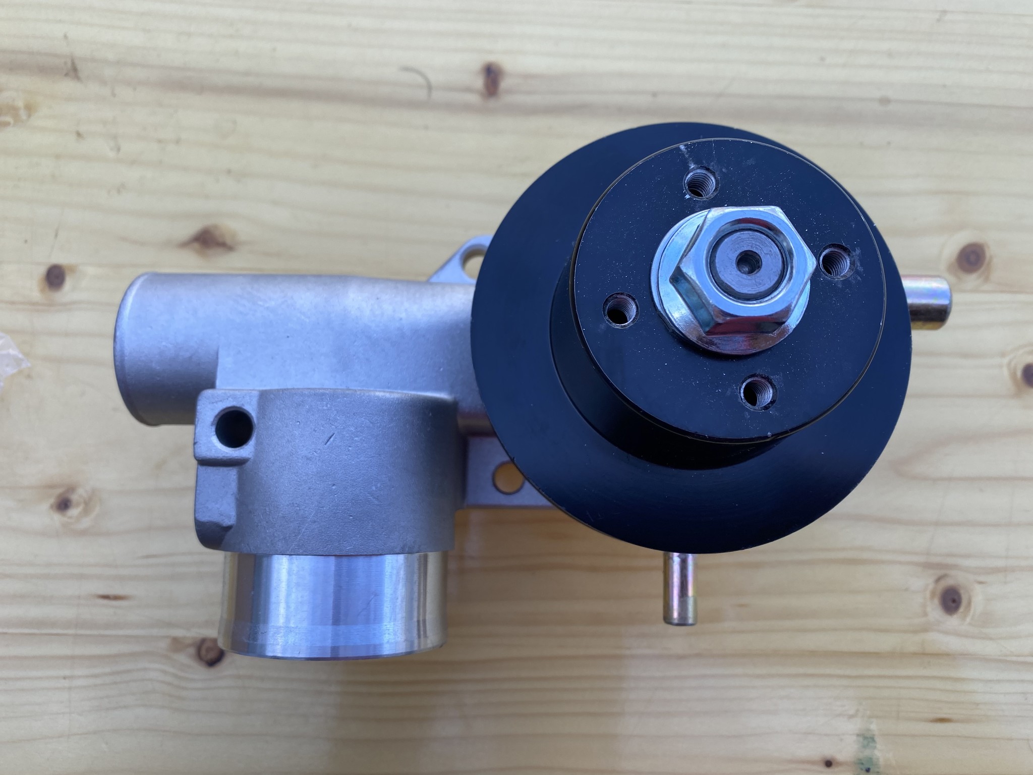 APH 1201-28 Waterpomp 203 / 403  / D3 / D4