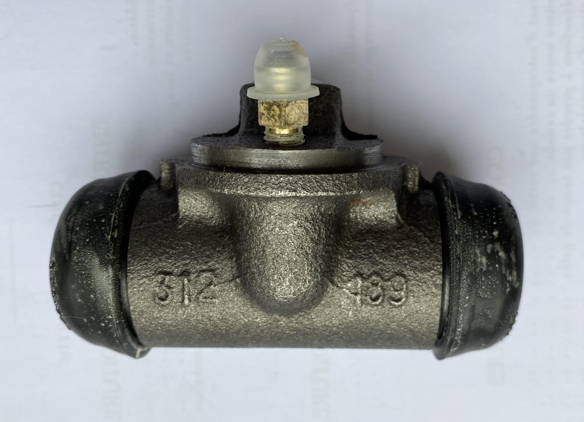 Peugeot 4402-09 Remcylinder achterzijde 403 1"