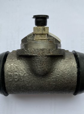 Peugeot 4402-11 Remcylinder achterzijde 403L, 403U5, 403U8 1" 1/8