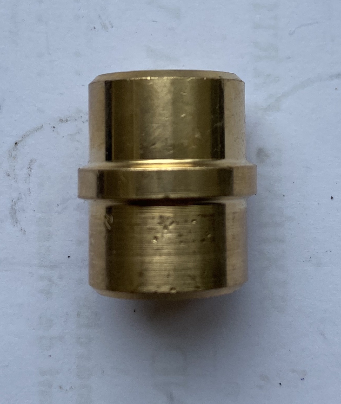 APH 2141-08 Messingbusje tbv koppelingsas rubber 203