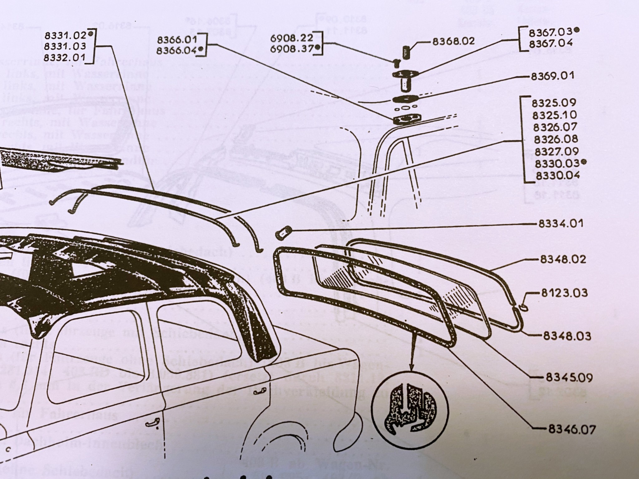 APH 8346-07 Achterraam rubber 403 berline