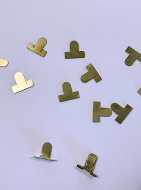 APH 8233-01 klemmetje tbv Dashboard strip 203