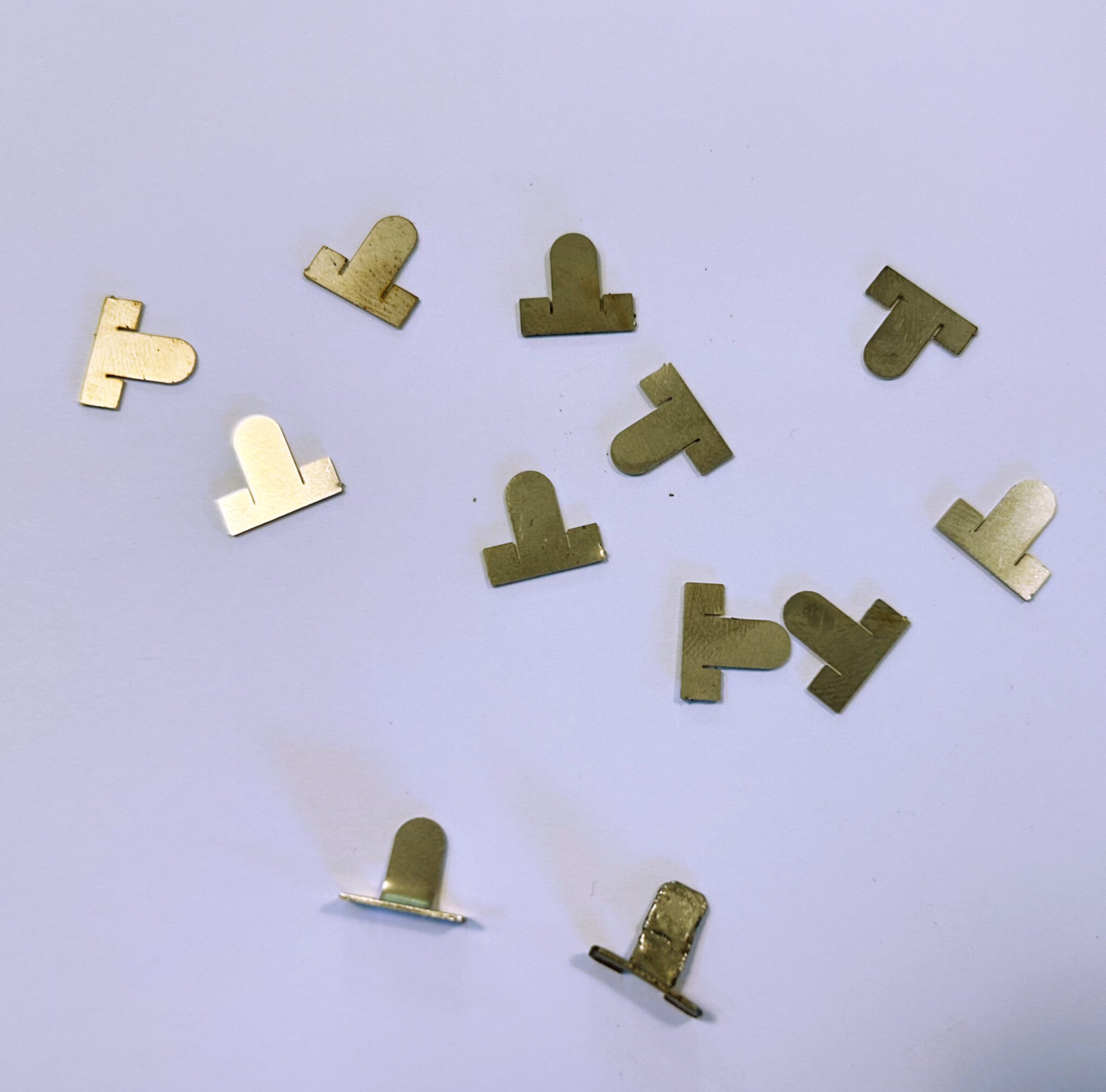 APH 8233-01 klemmetje tbv Dashboard strip 203