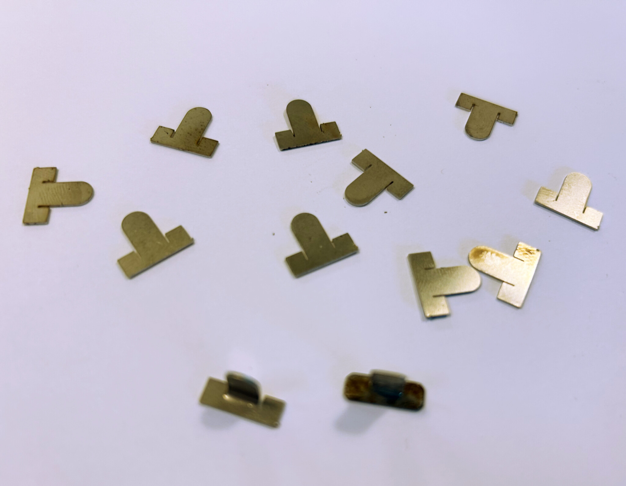 APH 8233-01 klemmetje tbv Dashboard strip 203