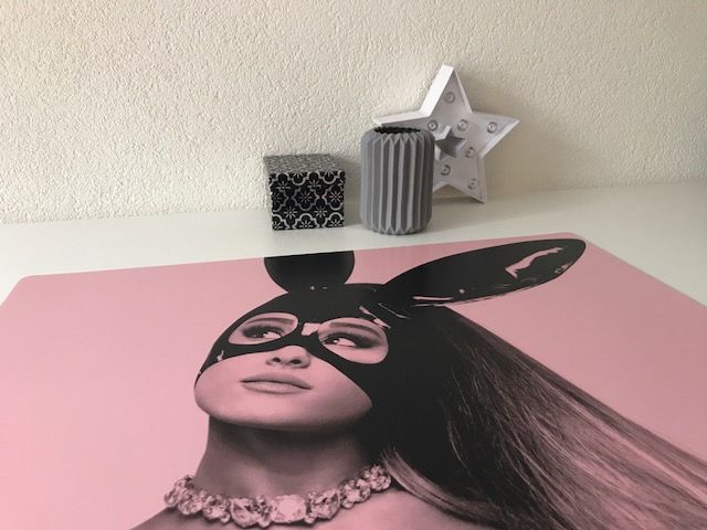 Bureau onderlegger Ariana Grande pink-roze