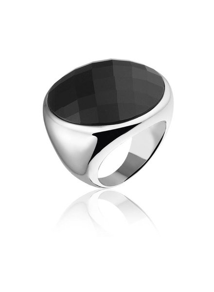 Zilveren ring met grote zwarte Onyx steen