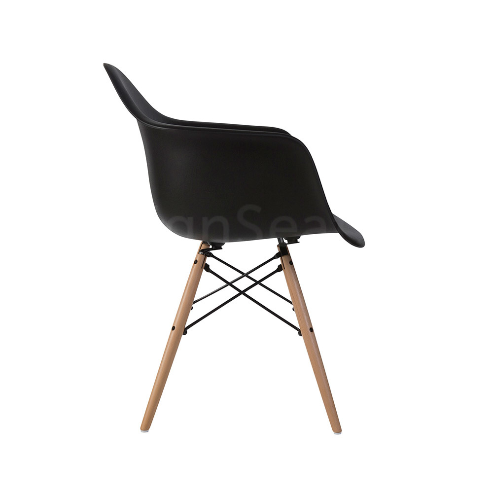 DAW Eames Design Chair Black