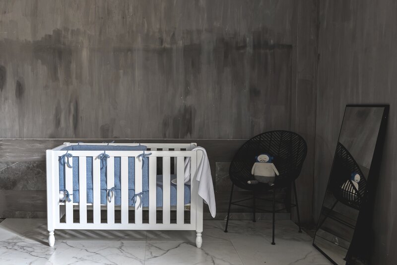 Cot Bumper Chevron Denim Blue Poetree Kids Poetree Kids