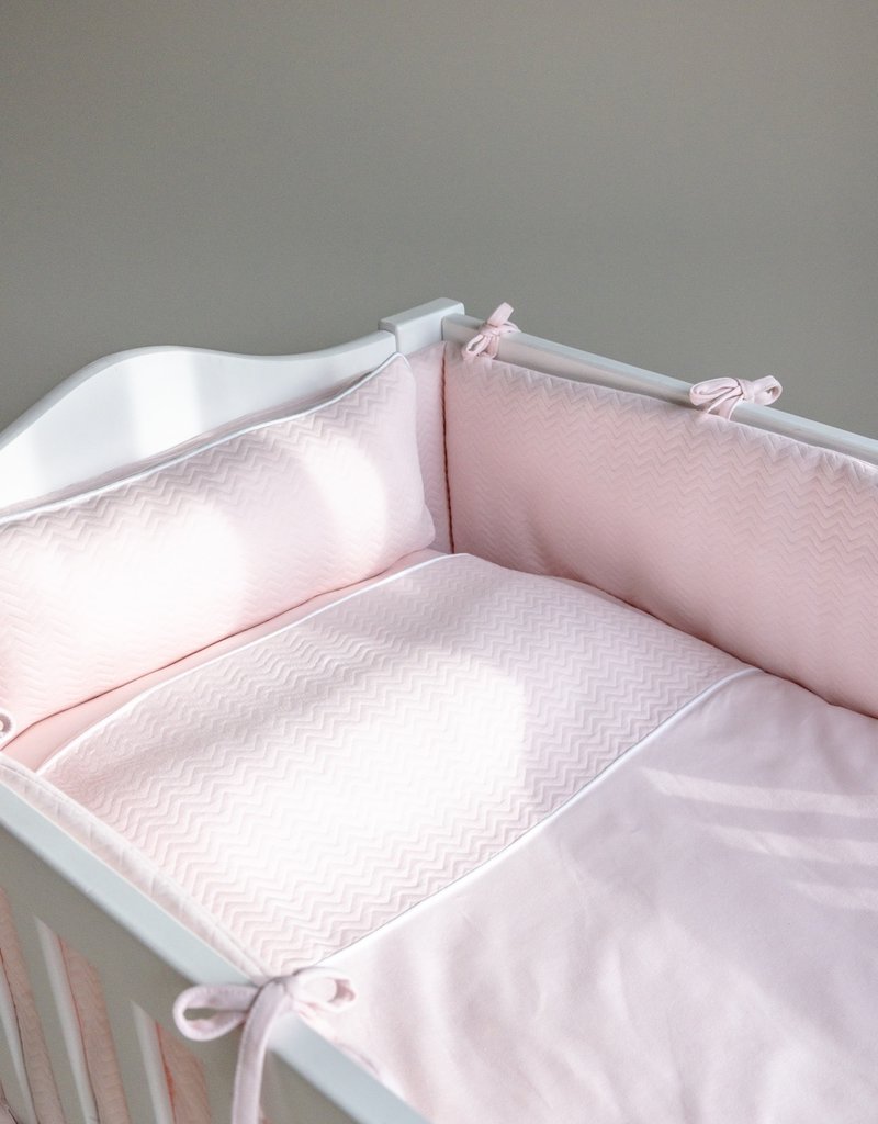 Cot Duvet Cove  & Pillow case Chevron Light Pink