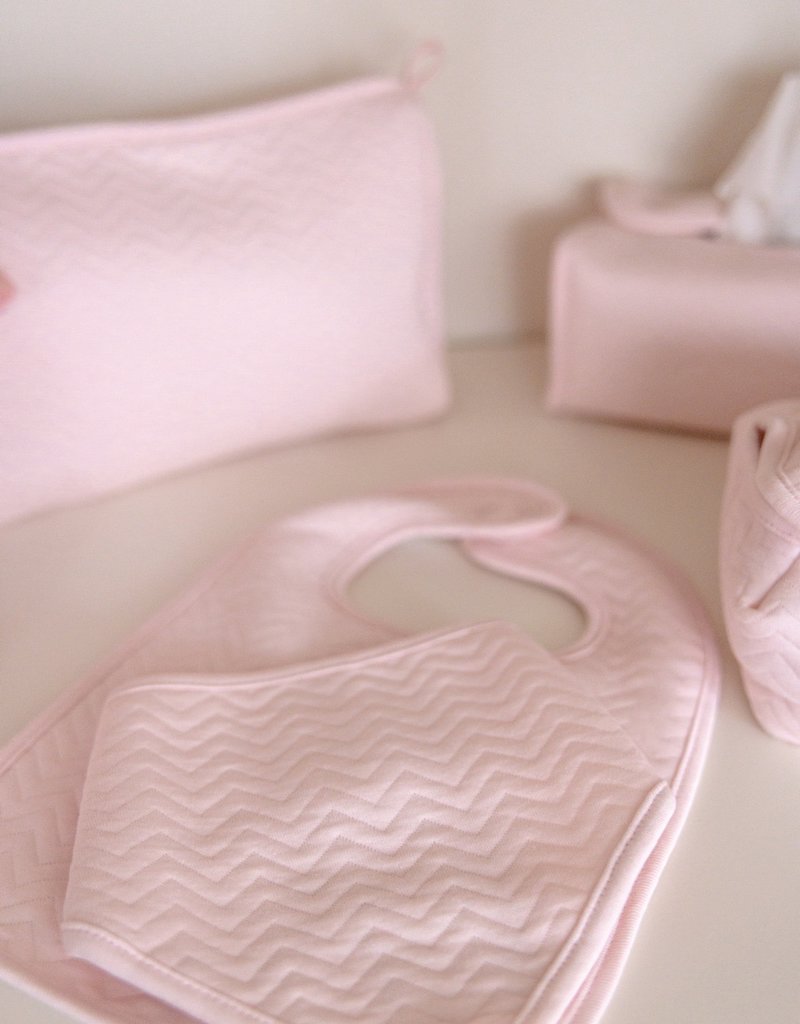 Bib Chevron Light Pink