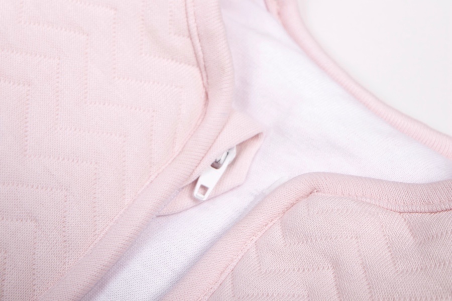 Sac de couchage bébé en jersey 70cm Chevron Light Pink avec manches détachables