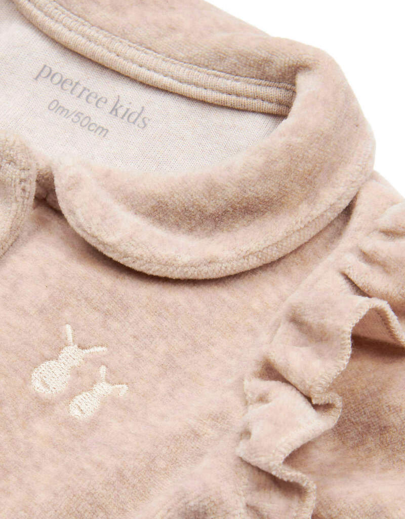 Babypakje Velours met Ruffles Camel