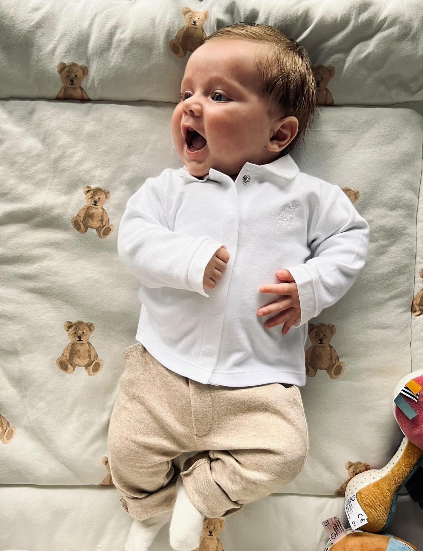 2 - Piece baby set white shirt with camel pants