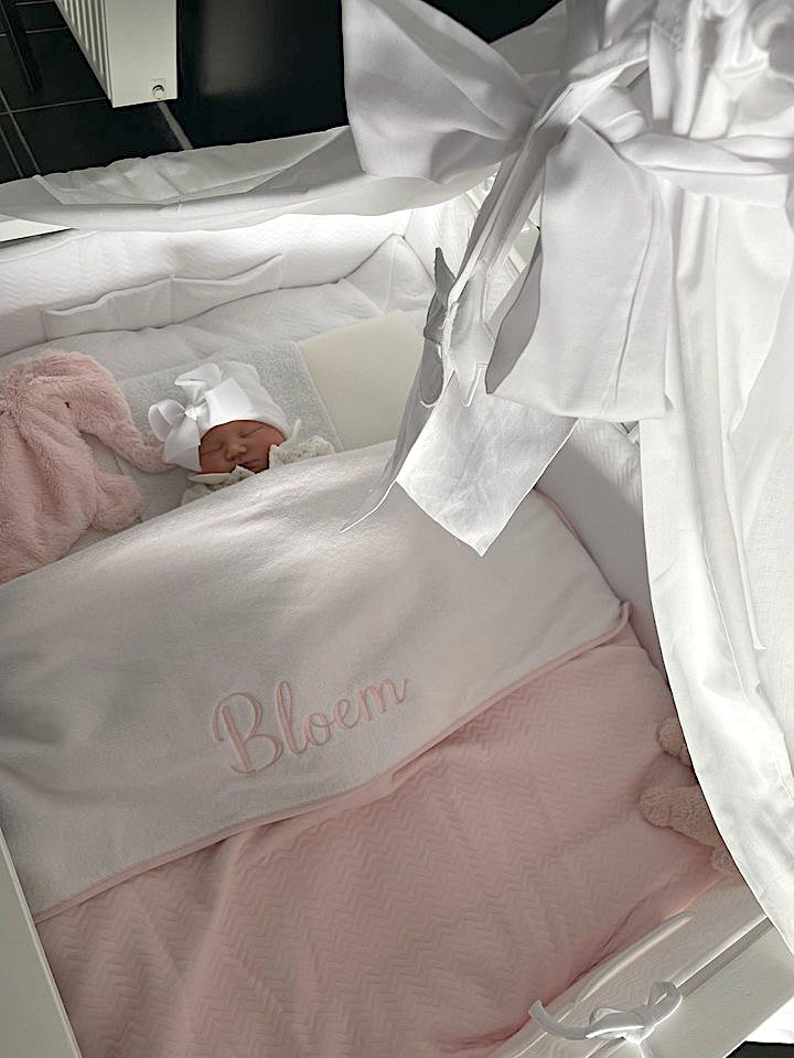 Couverture lit bébé Chevron Light Pink