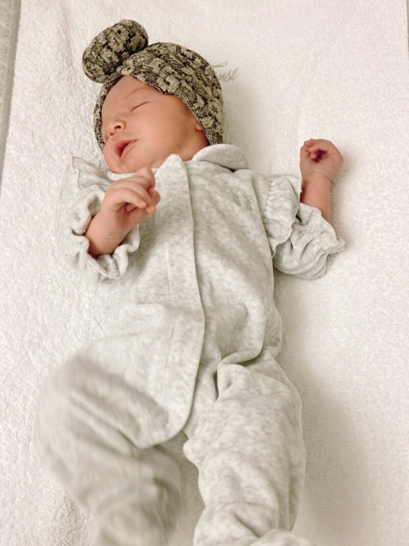 Babypakje Velours met Ruffles licht grijs