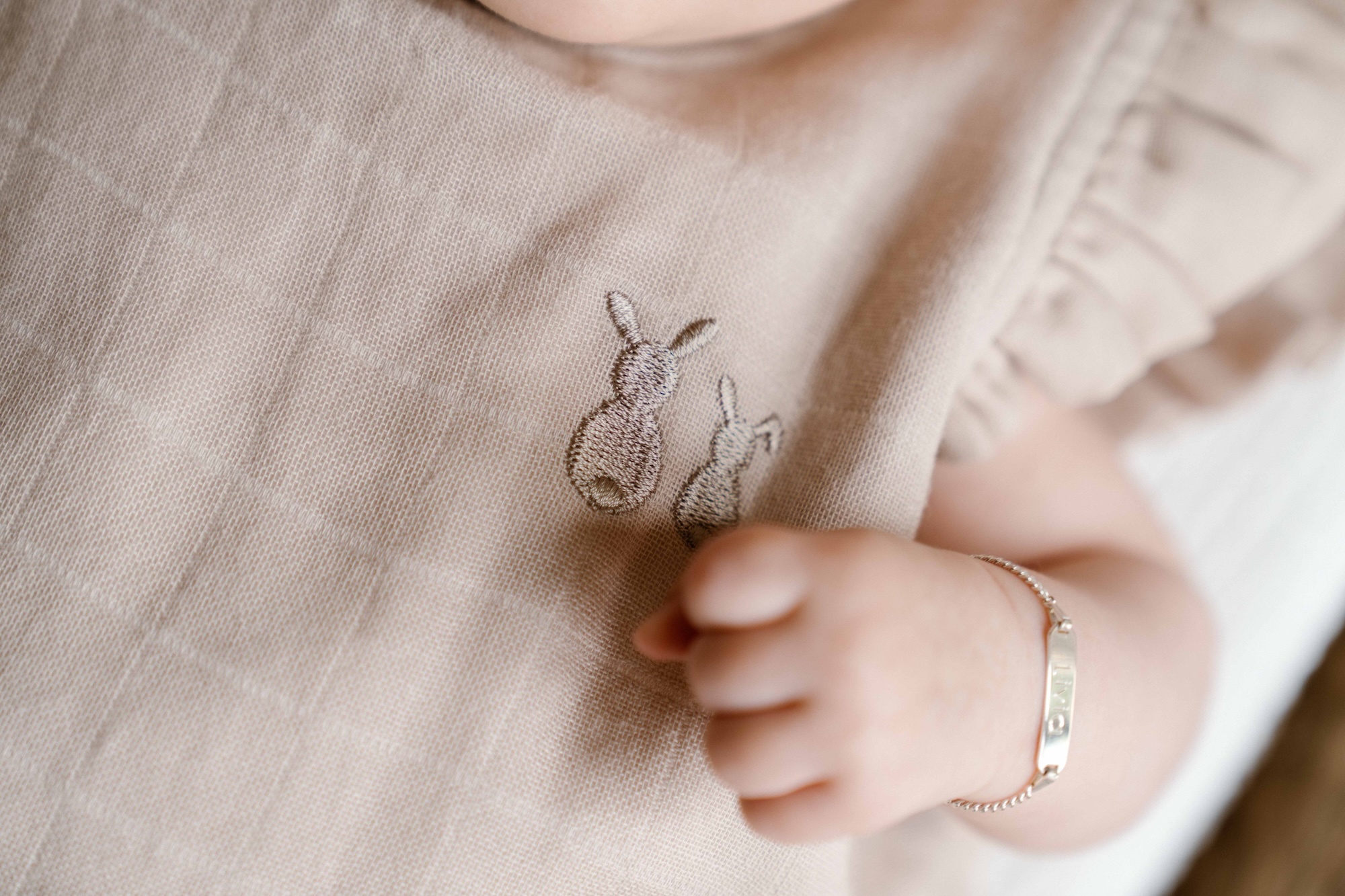 Tetra Babyslaapzak 65cm Zomer Ruffle Camel