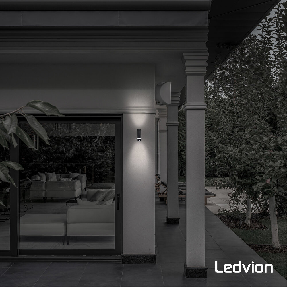 Ledvion LED Wandlamp met Sensor - IP54 - GU10 Fitting - Up & Down - Zwart - Geschikt voor Binnen & Buiten