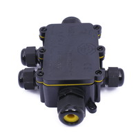 Lasdoos IP68 - 5 Flexible ingangen 4-8MM Lightexpert Lasdoos IP68 - 5 Flexible ingangen 4-8MM