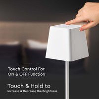 Oplaadbare Tafellamp - 2W - 3000K - IP54 - Dimbaar via touch Lightexpert Oplaadbare Tafellamp - 2W - 3000K - IP54 - Dimbaar via touch