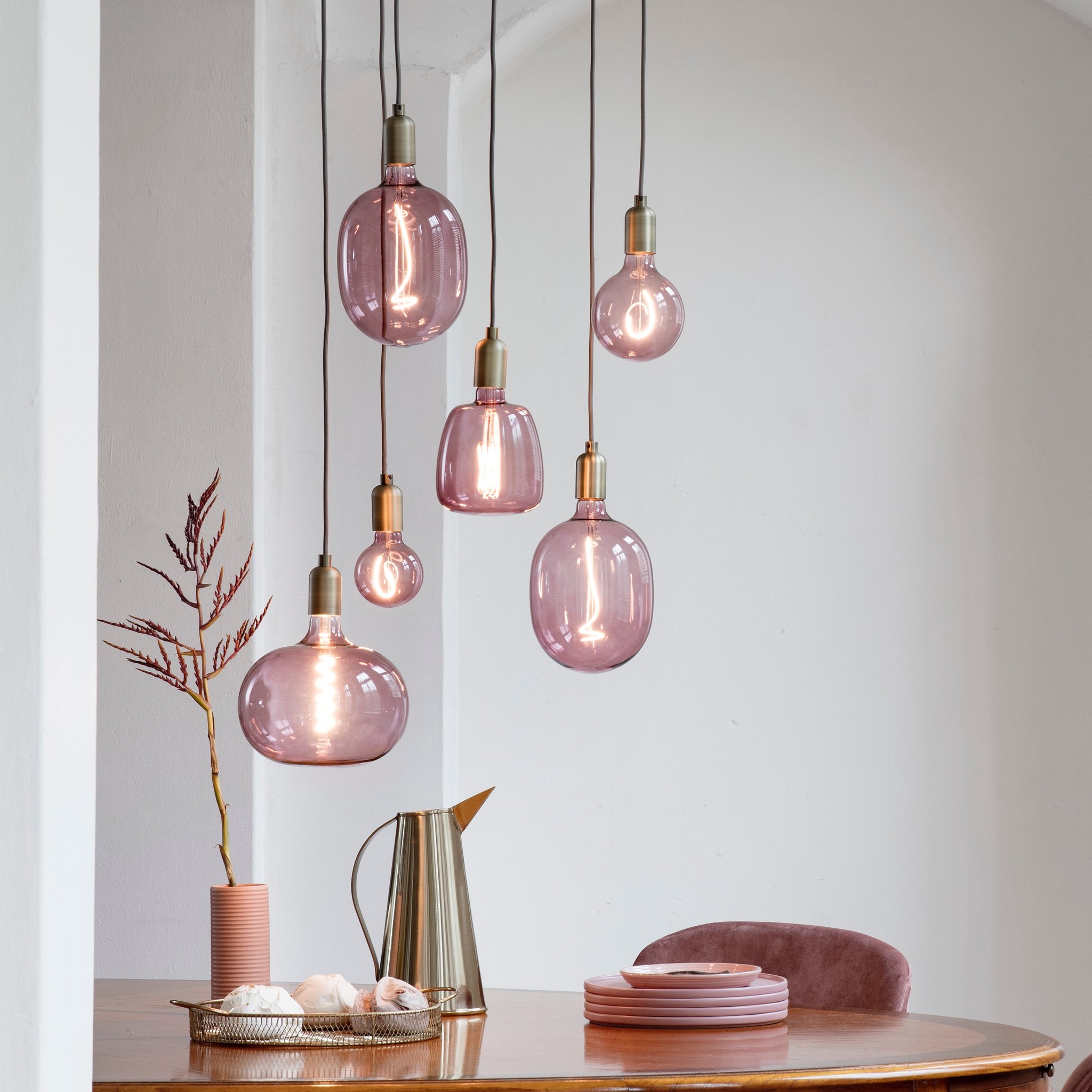 Quartz Pink Giant LED Feature Light Bulb - Lightbox