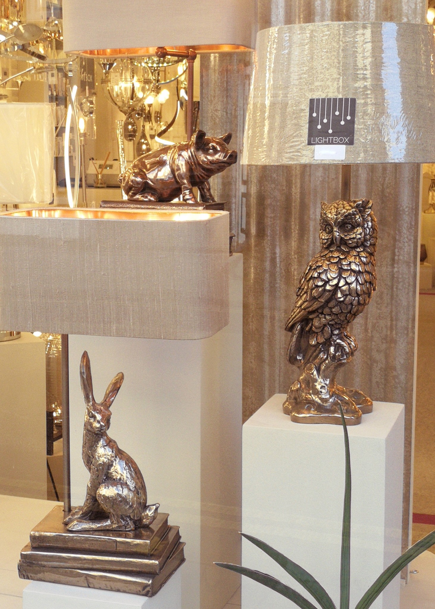 david hunt bronze hare lamp