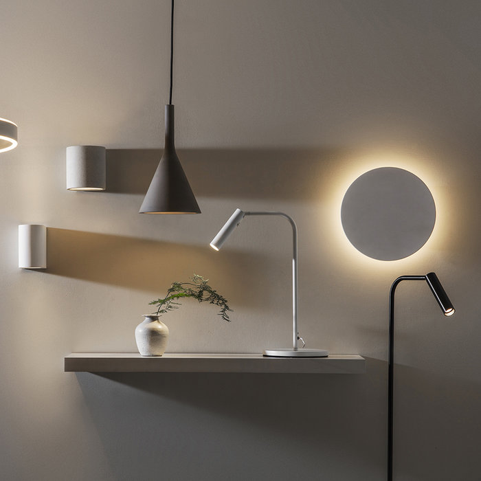 Noe - Minimalist Matt Black Disc Wall Light - Large