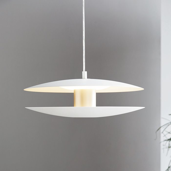 Axel - Scandi Feature Pendant - White & Champagne