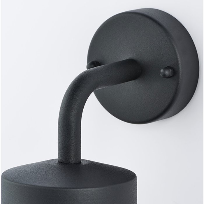 North - Industrial Outdoor Wall Light - Black