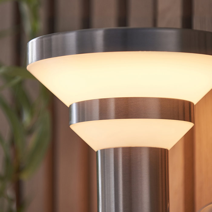 Halton - Solar-Powered Outdoor Wall Light with Motion Sensor