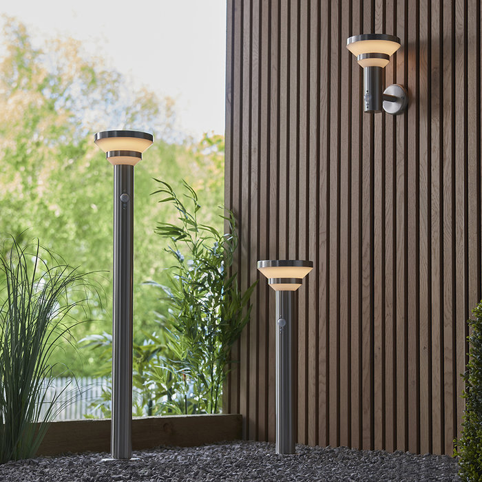 Halton - Solar-Powered Outdoor Wall Light with Motion Sensor