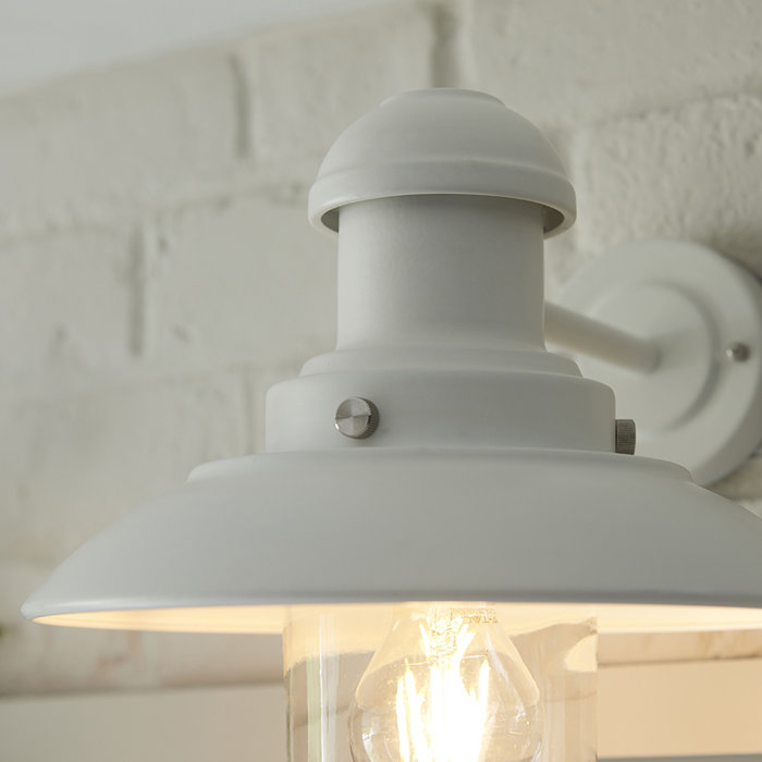 Hereford - Classic Cream Outdoor Wall Light