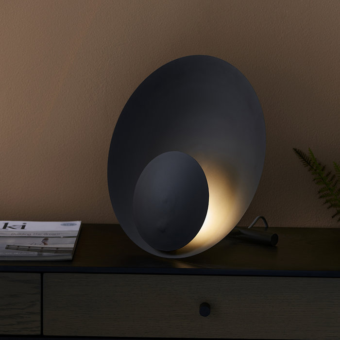 Burlyn - Large Black Circle Table Lamp