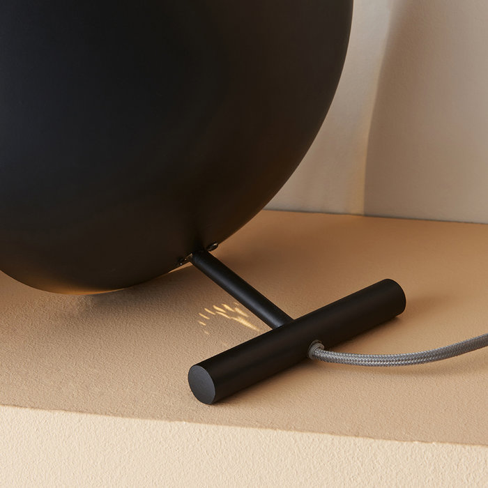 Black - Small Black Circle Table Lamp