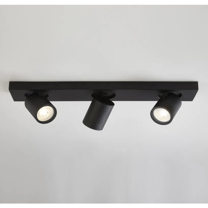 Selene - Minimalist Linear Bathroom Spotlight in Black