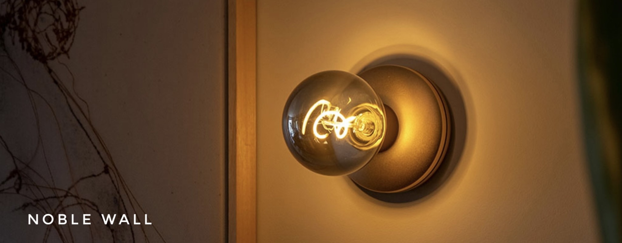 Battery Powered Wall Light