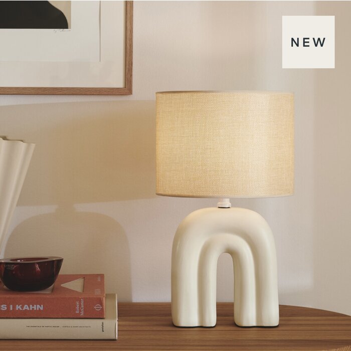 Zahe - Beige Ceramic Table Lamp with Linen Shade