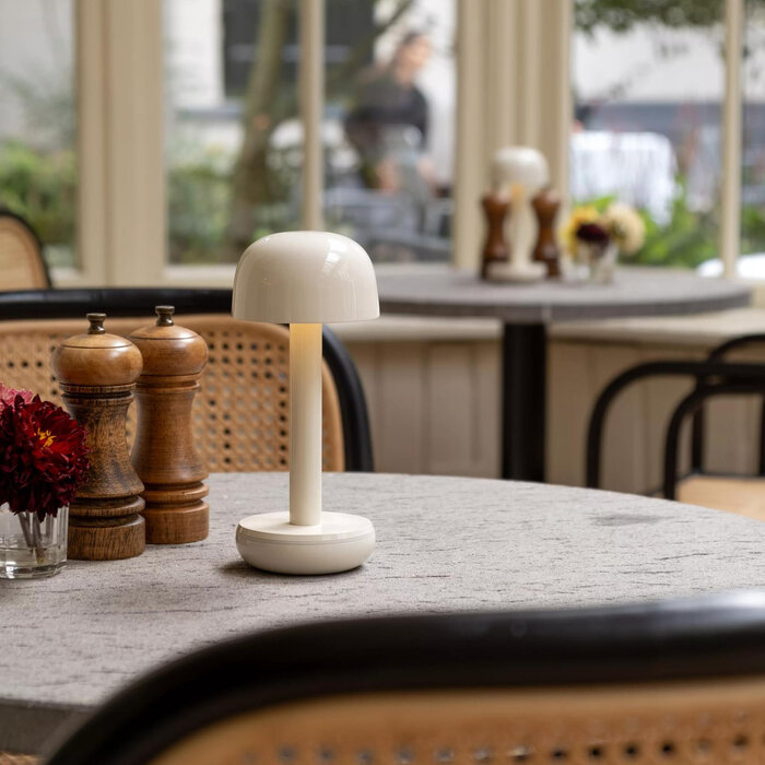Noble Two - Rechargeable Cordless Table Lamp - High Gloss Ivory