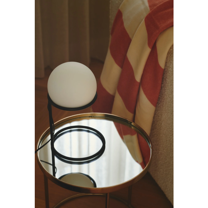 Orbita - Black Globe Table Lamp