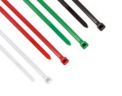 kabelbinders en voeten