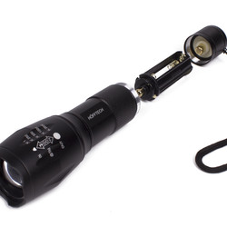 Superbeam tactical 5 Watt zaklamp