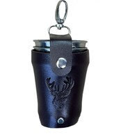 Beker set van 4 RVS bekertjes H5.7cm in lederen houder met Hert logo