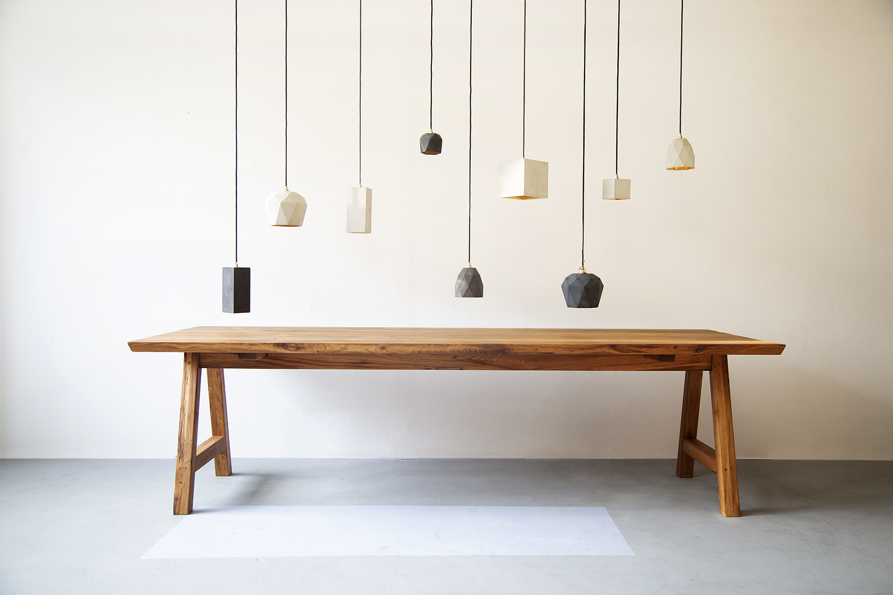 Esstisch Aus Altholz Eiche Marei Fraaiberlin