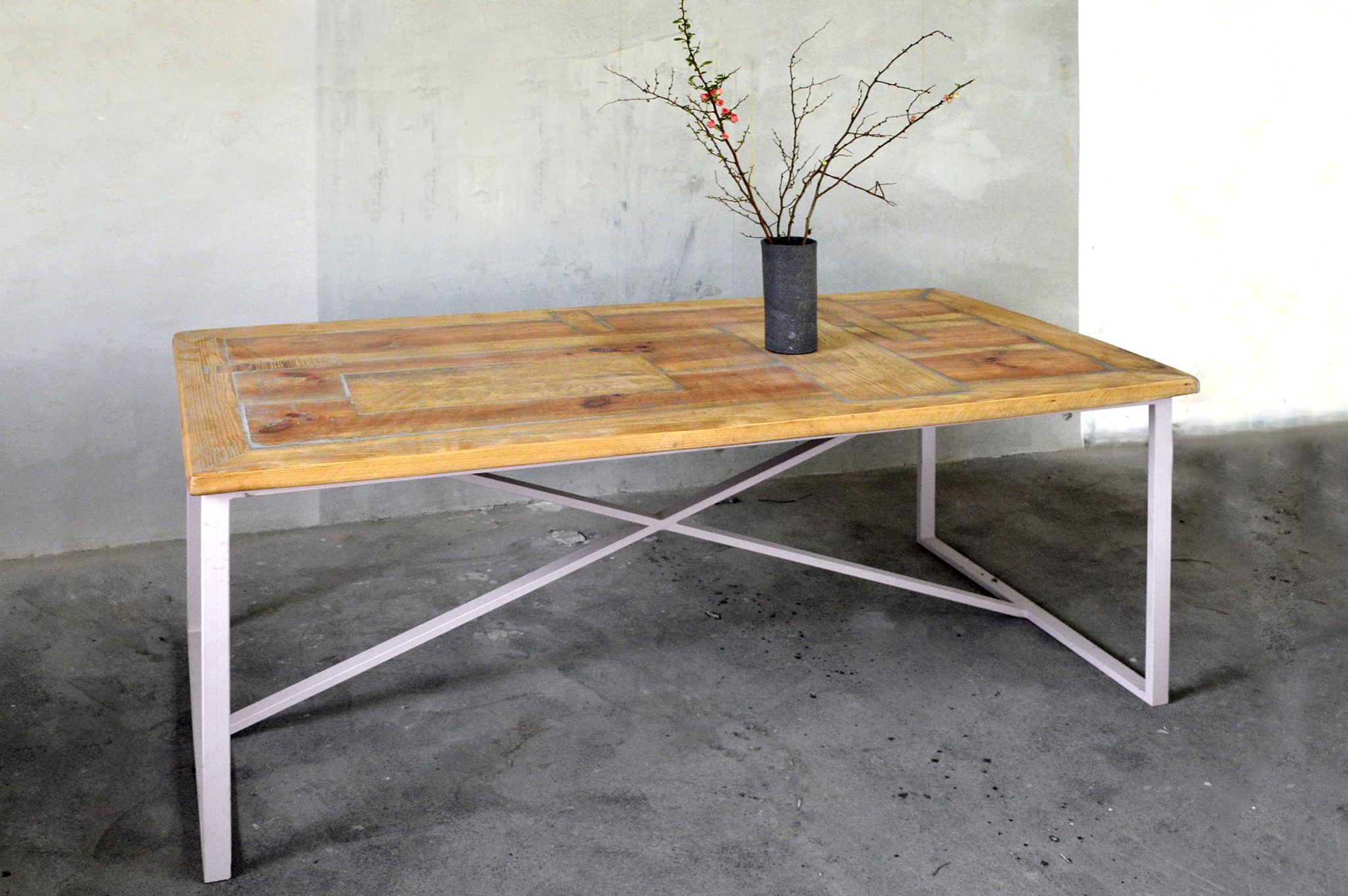 Esstisch Aus Bauholz Eisen Erin Pulverbeschichtet Weiss 180x90cm Fraaiberlin