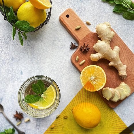 HOLYSHOT HOLYSHOT doos - Ginger Lemon Organic Superjuice Shot 12 flesjes p/doos HOLYSHOT HOLYSHOT doos - Ginger Lemon Organic Superjuice Shot 12 flesjes p/doos