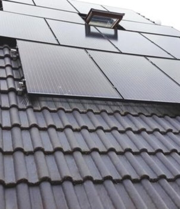 Solarguard pro vogelwering set 20 meter 108 stuks 40mm clips / 4 hoekstukken