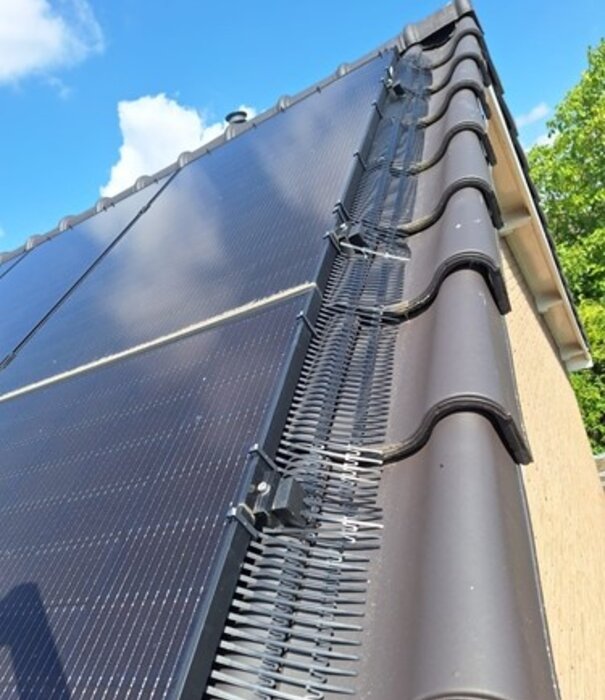 Solarguard pro vogelwering set 20 meter 108 stuks 40mm clips / 4 hoekstukken